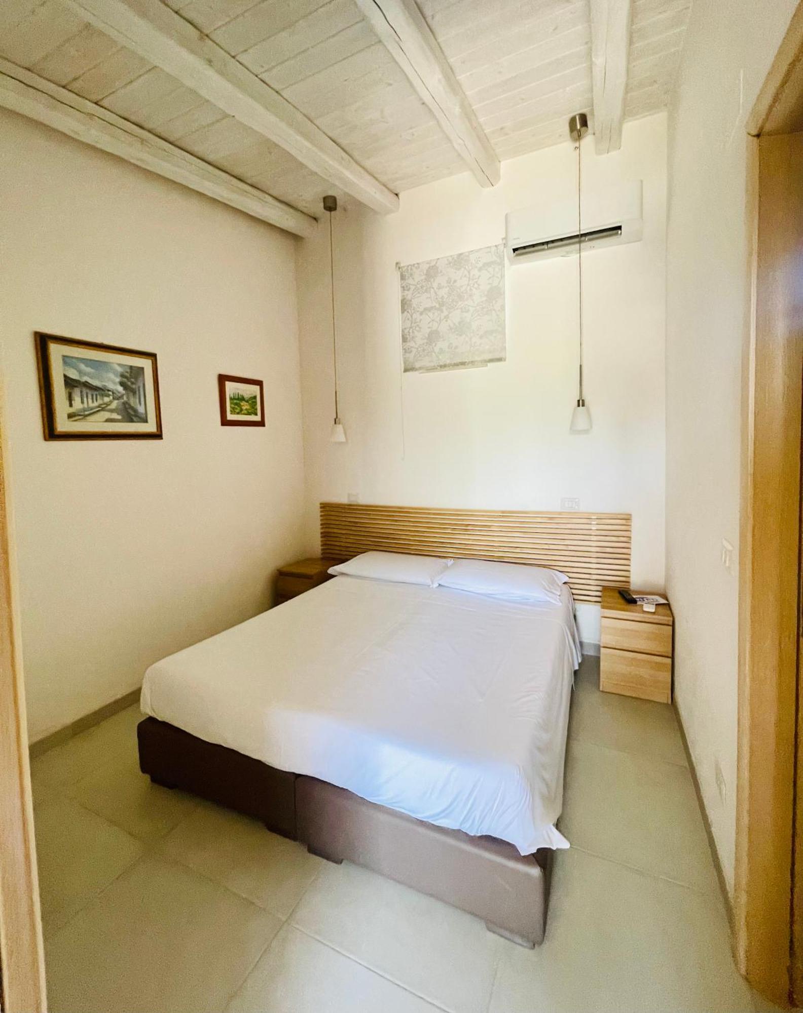 Borgo Camicia In Bed & Breakfast Barcellona-Pozzo di Gotto Exterior photo