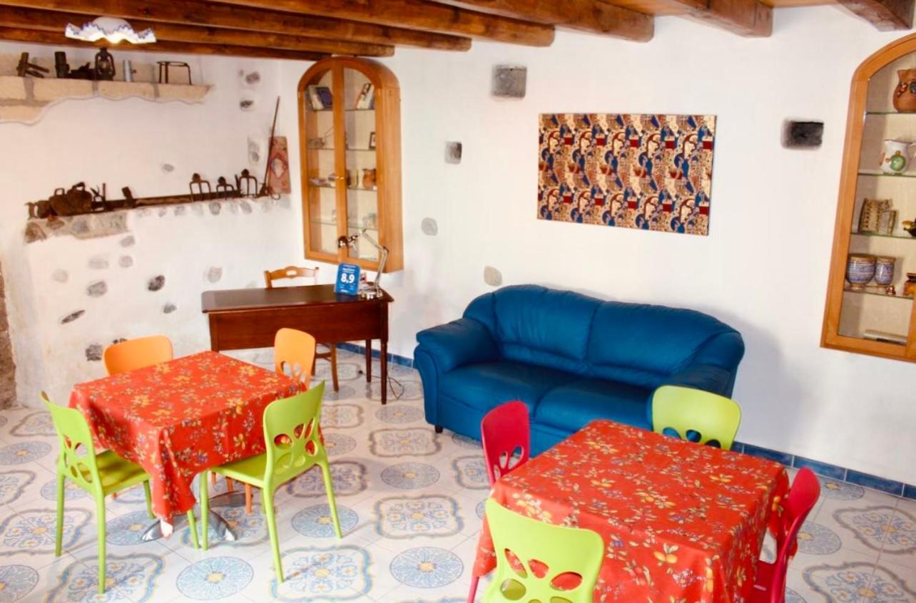 Borgo Camicia In Bed & Breakfast Barcellona-Pozzo di Gotto Exterior photo