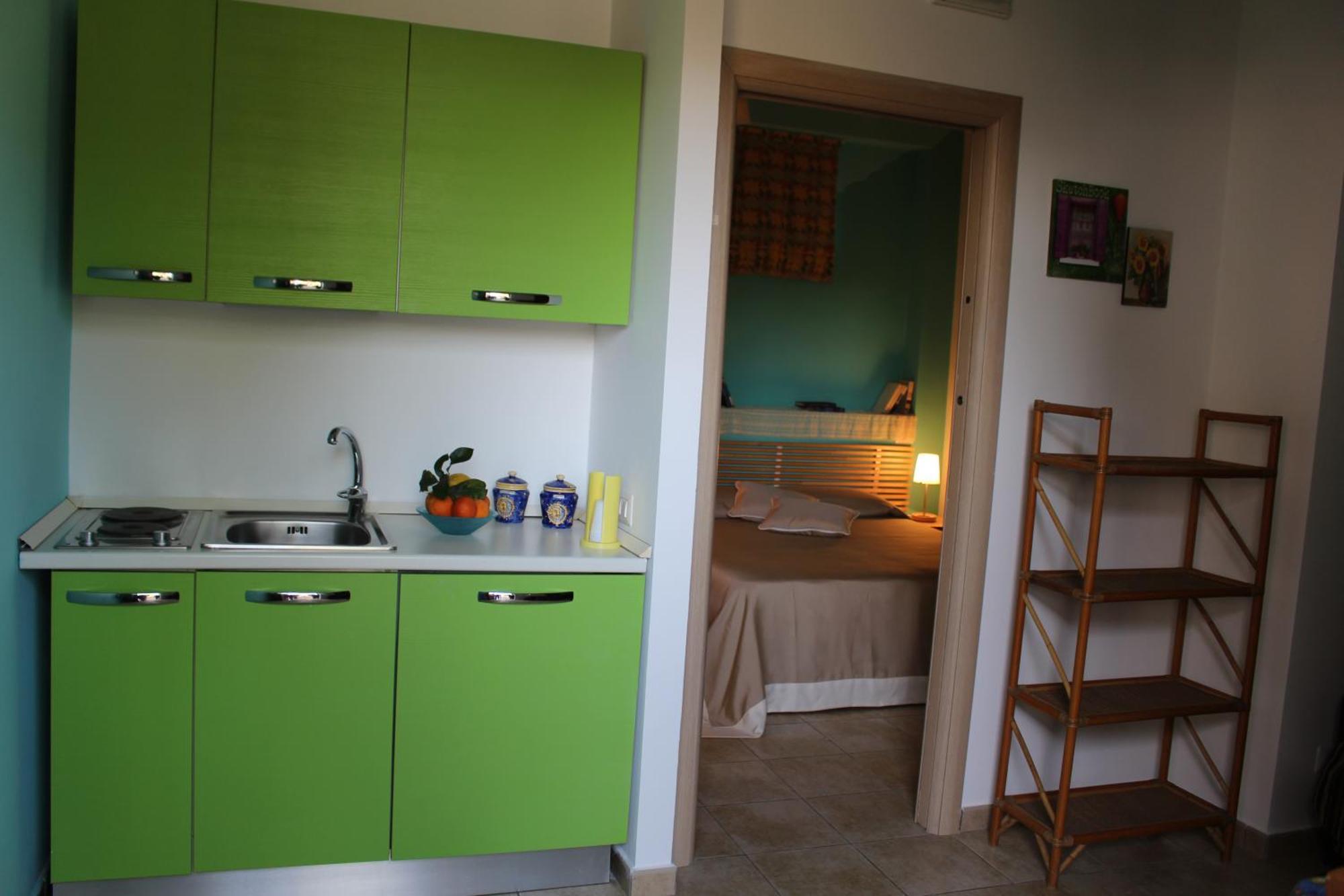 Borgo Camicia In Bed & Breakfast Barcellona-Pozzo di Gotto Room photo