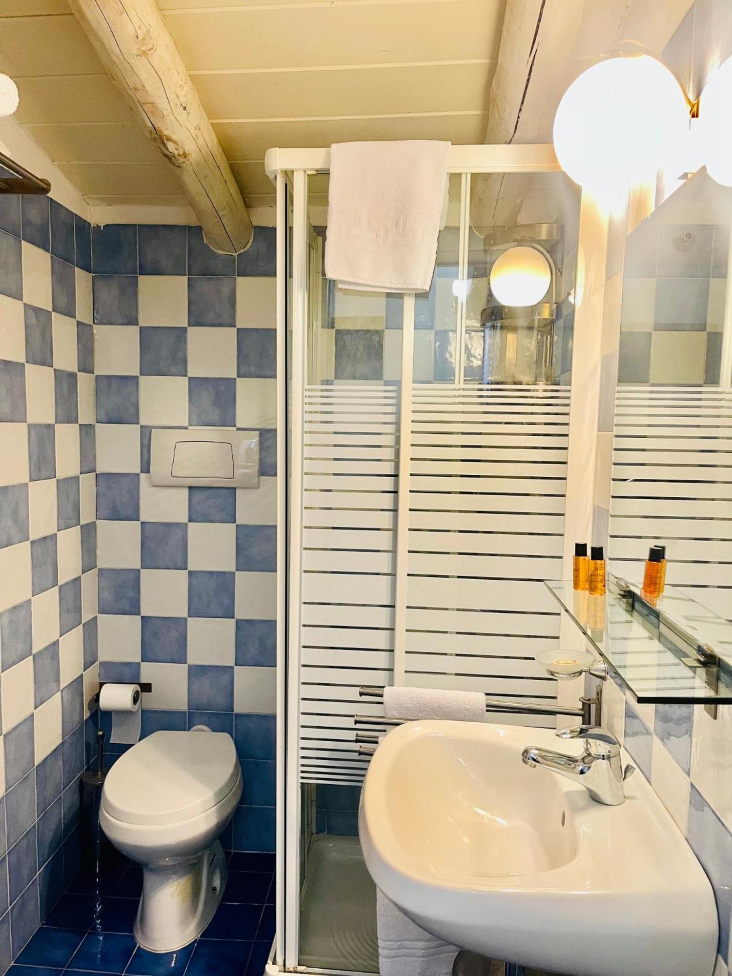 Borgo Camicia In Bed & Breakfast Barcellona-Pozzo di Gotto Room photo
